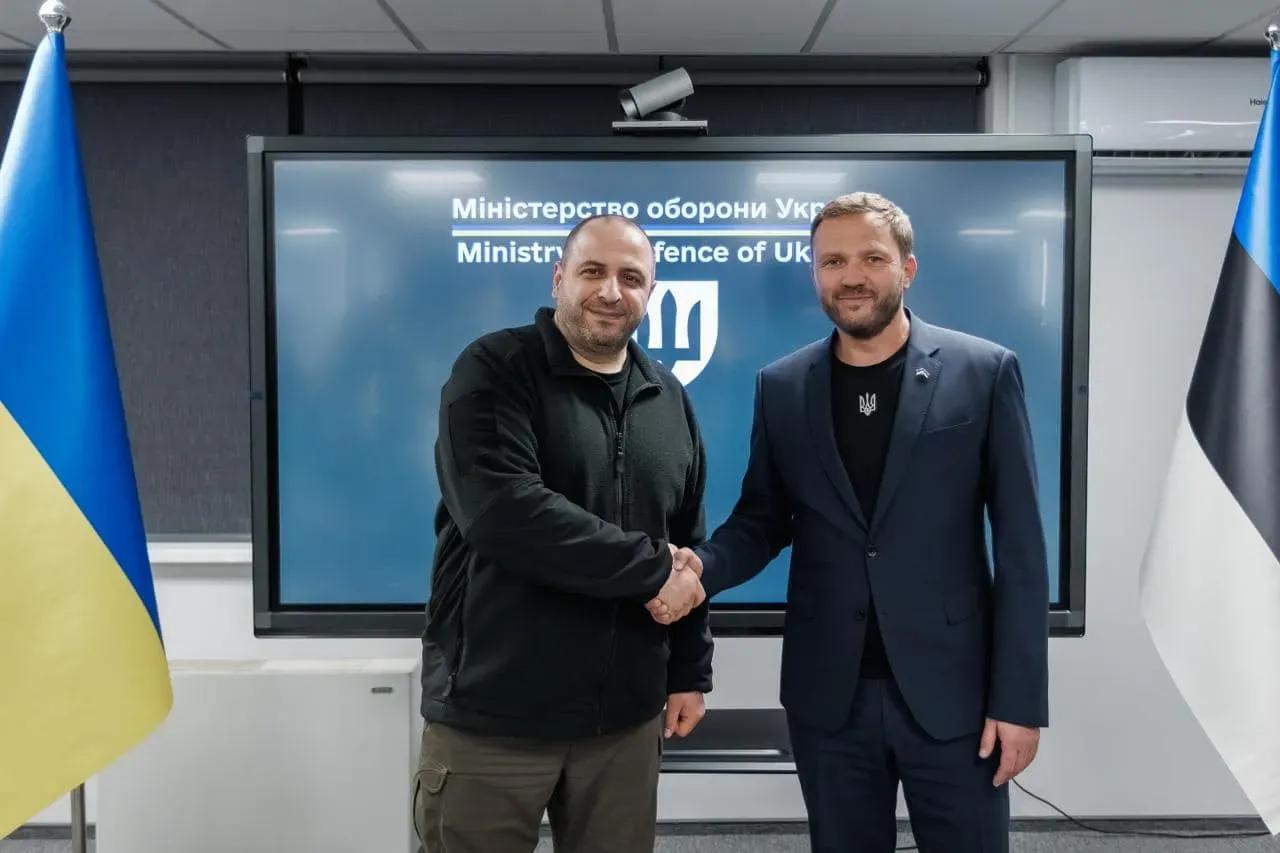 Естонія підтримує посилення оборонних та технологічних спроможностей України — Рустем Умєров