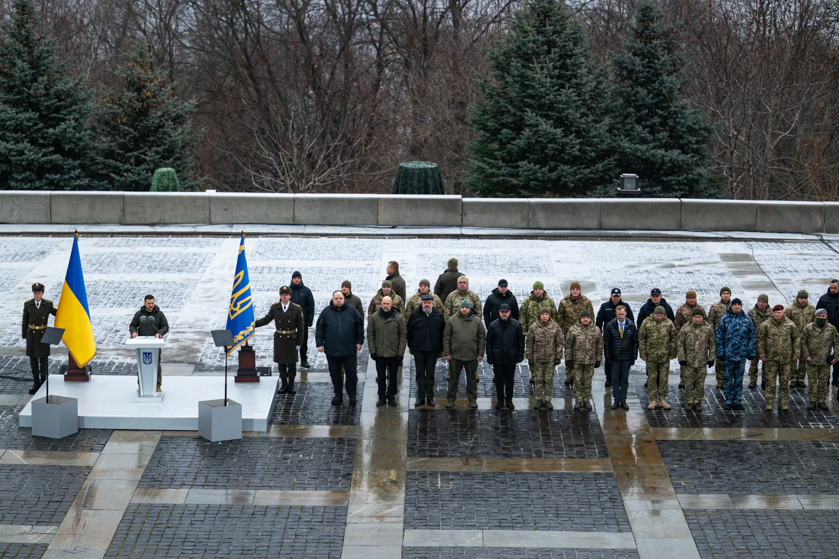Завдяки захисникам та захисницям Україна вистояла