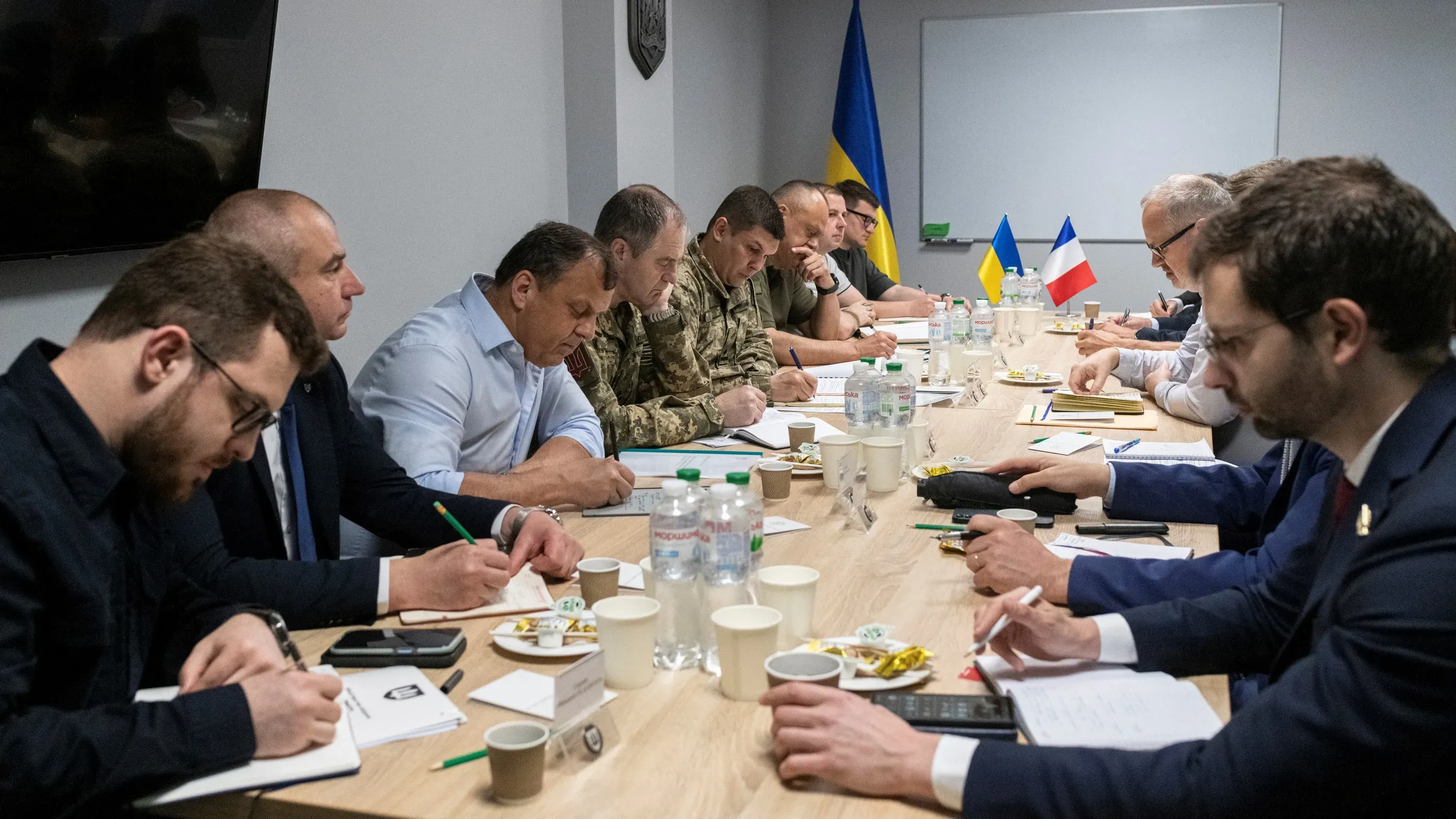 Франція та Україна погоджують шляхи фінансування закупівлі озброєння для українських Сил оборони
