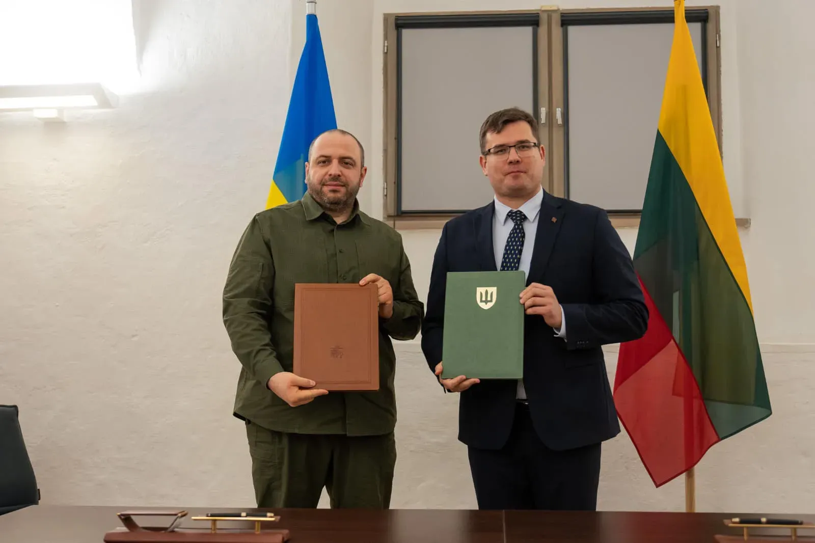 Рустем Умєров здійснив робочий візит до Литви, де провів низку зустрічей із представниками уряду, парламенту та оборонного сектору.