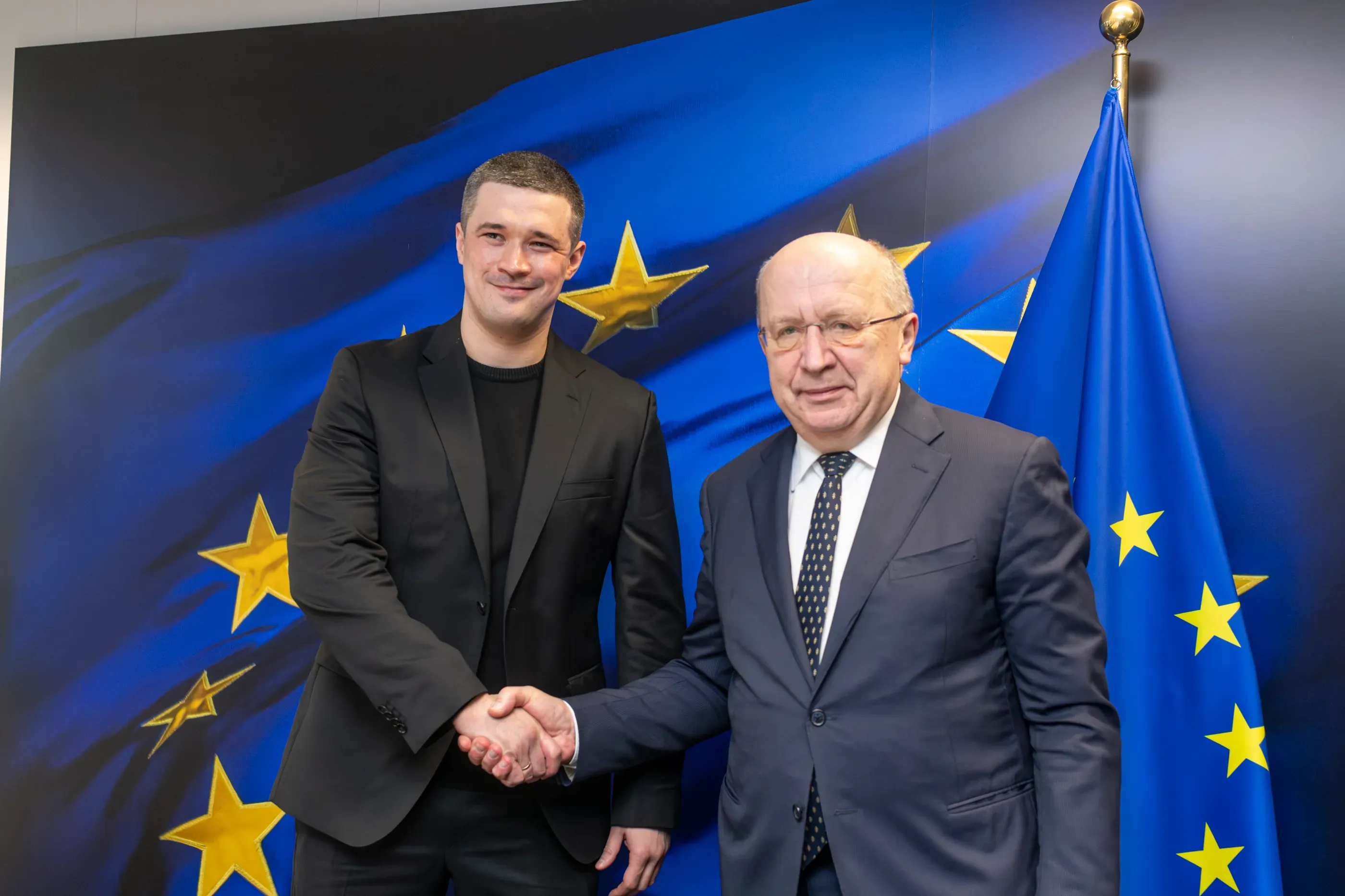 Mykhailo Fedorov and EU Commissioner for Defence and Space Andrius Kubilius