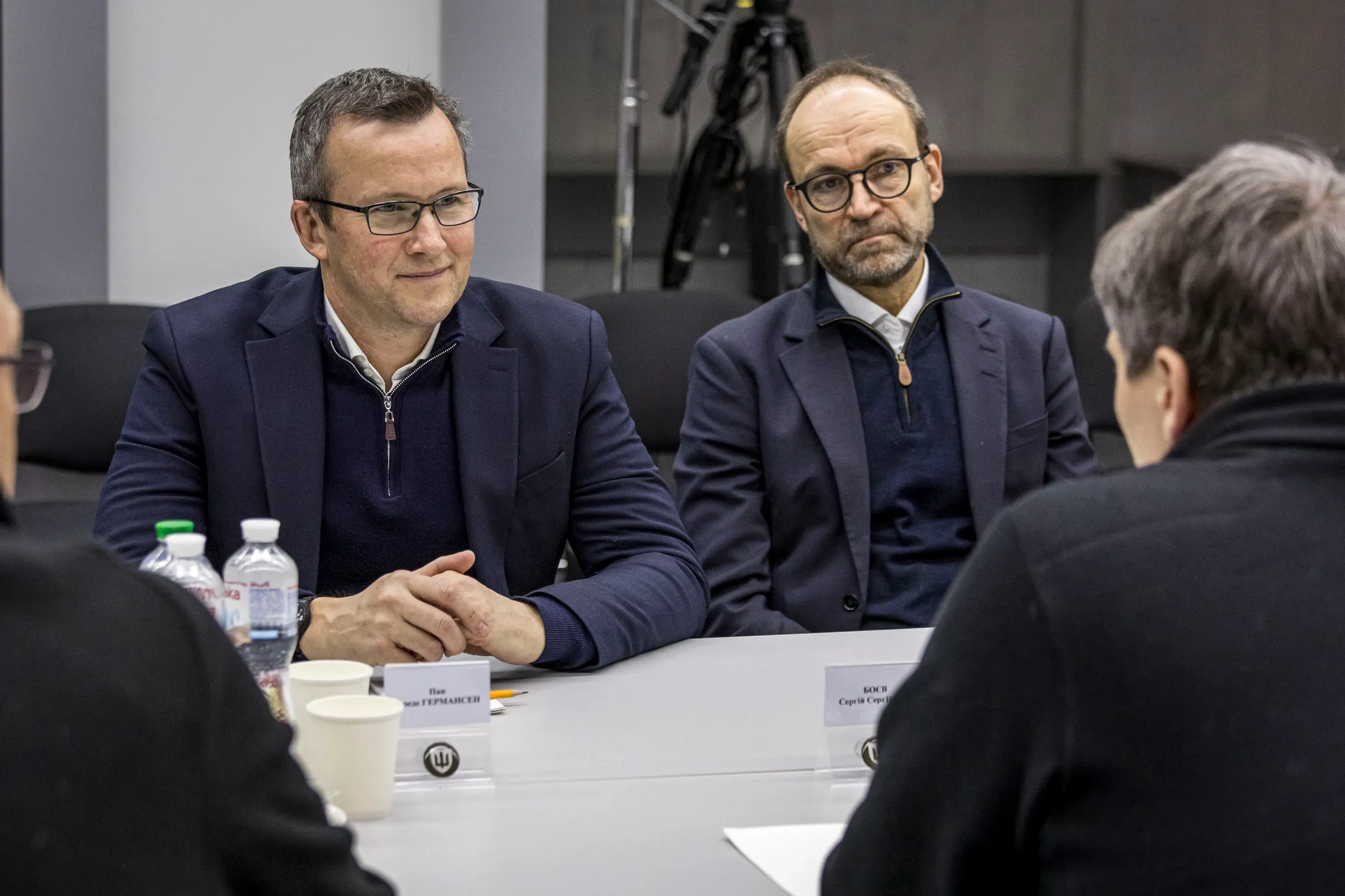 Frede Hermansen, Secretary General of the Ministry of Defence of Norway, and Torgeir Larsen, Secretary General of the Ministry of Foreign Affairs of Norway