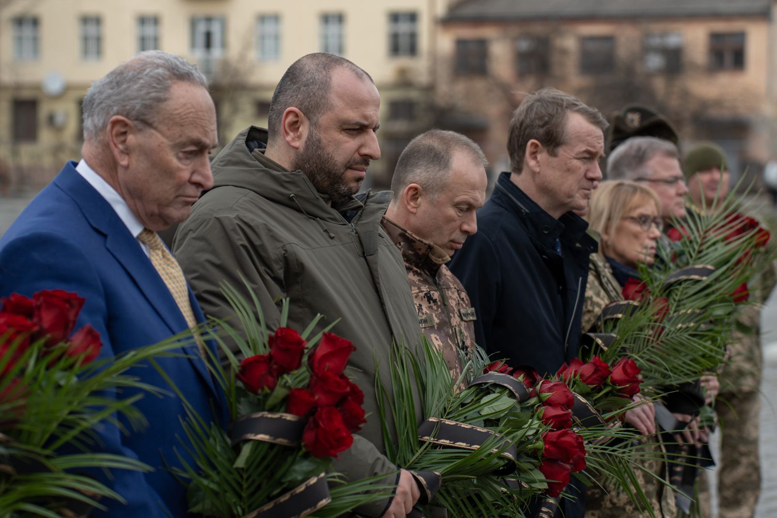 Міністр оборони Рустем Умєров, Олександр Сирський та делегація Конгресу США вшанували полеглих воїнів на Марсовому полі у Львові.