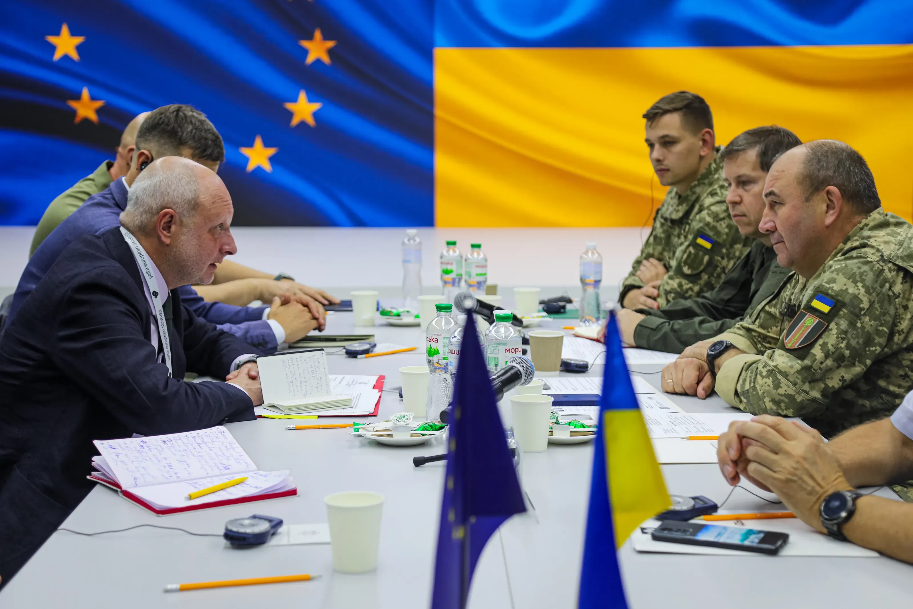 Важливою темою обговорення стала дія санкцій, запроваджених проти агресора, та результатів їх моніторингу