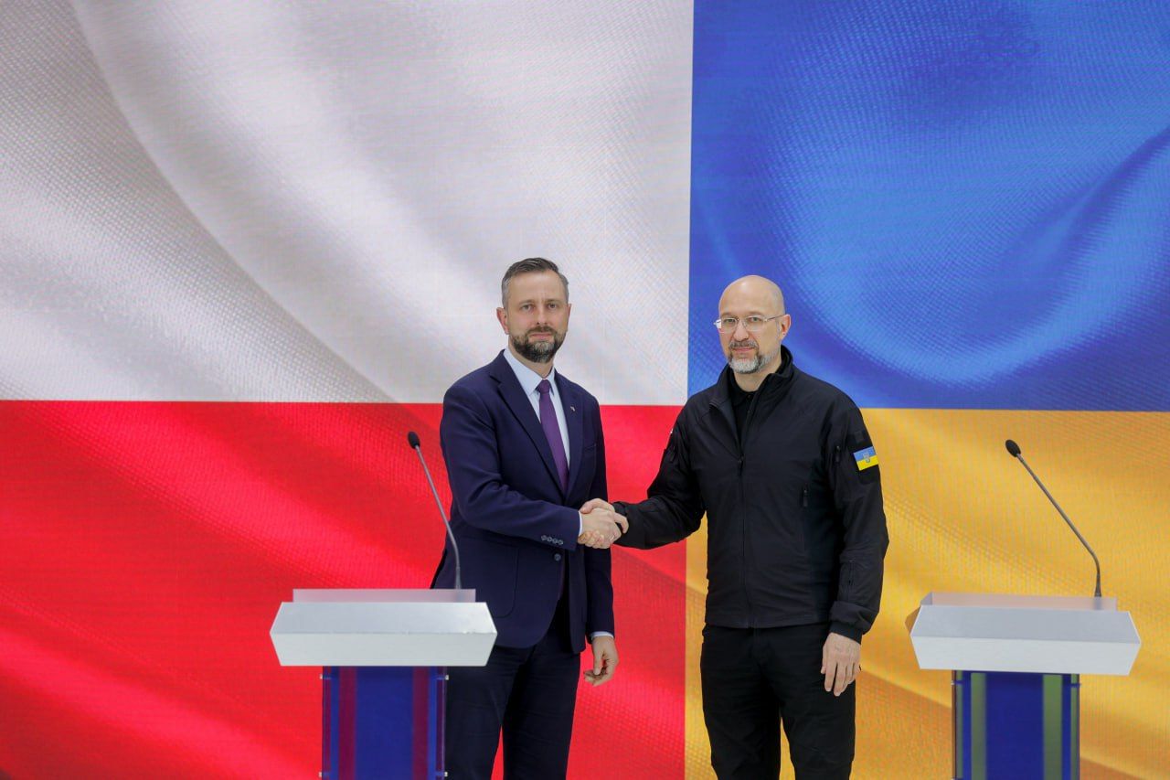 Денис Шмигаль і Владислав Косіняк-Камиш домовилися про нові спільні проєкти в оборонній сфері