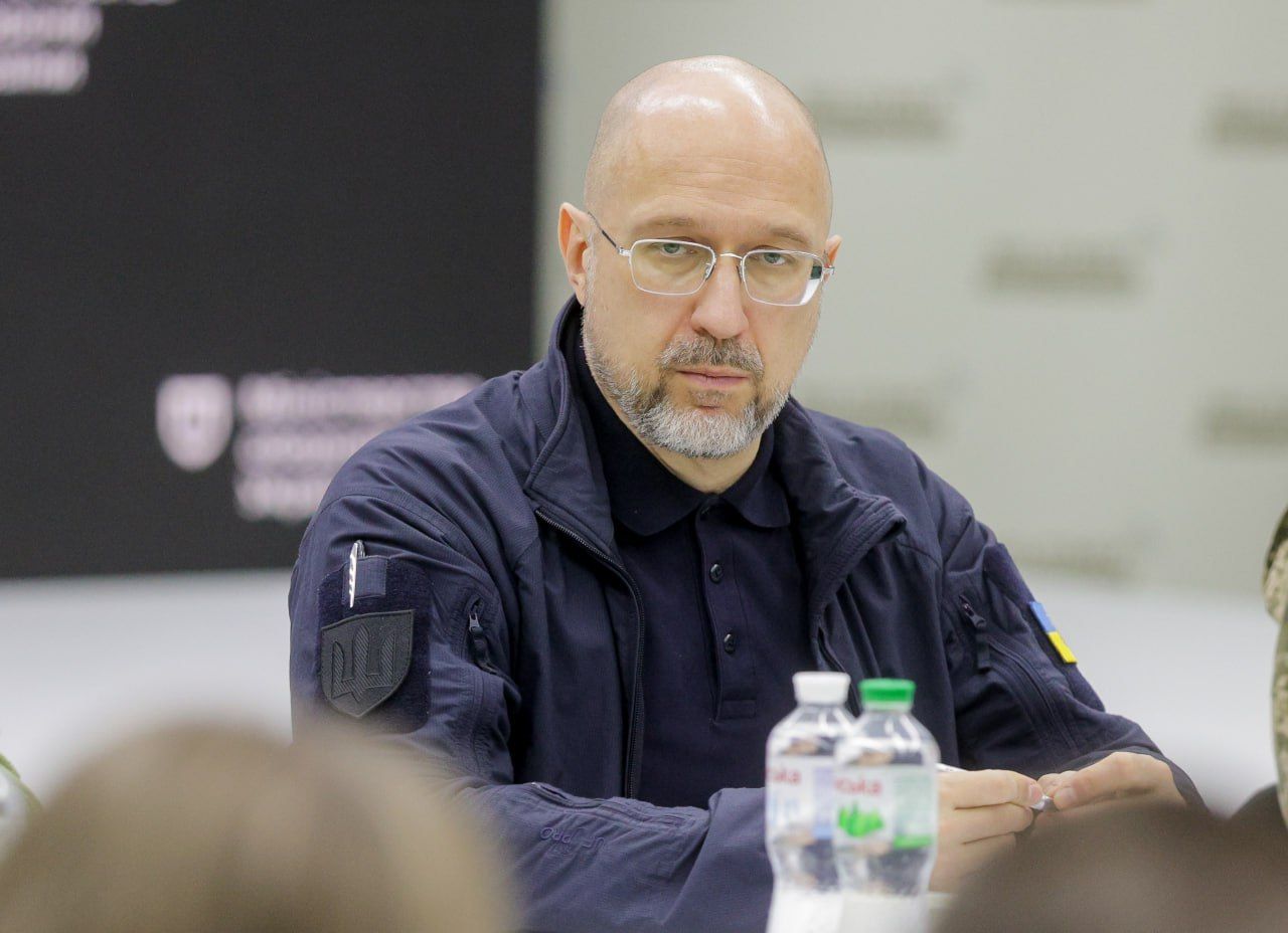 Денис Шмигаль провів нараду щодо кредитування українських військових виробництв банківським сектором