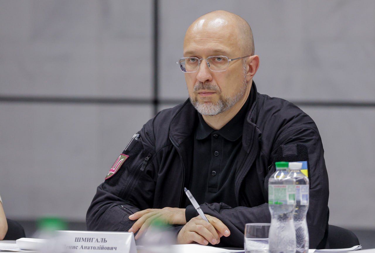 Міноборони працює над системними змінами для підтримки звільнених з полону – Денис Шмигаль 
