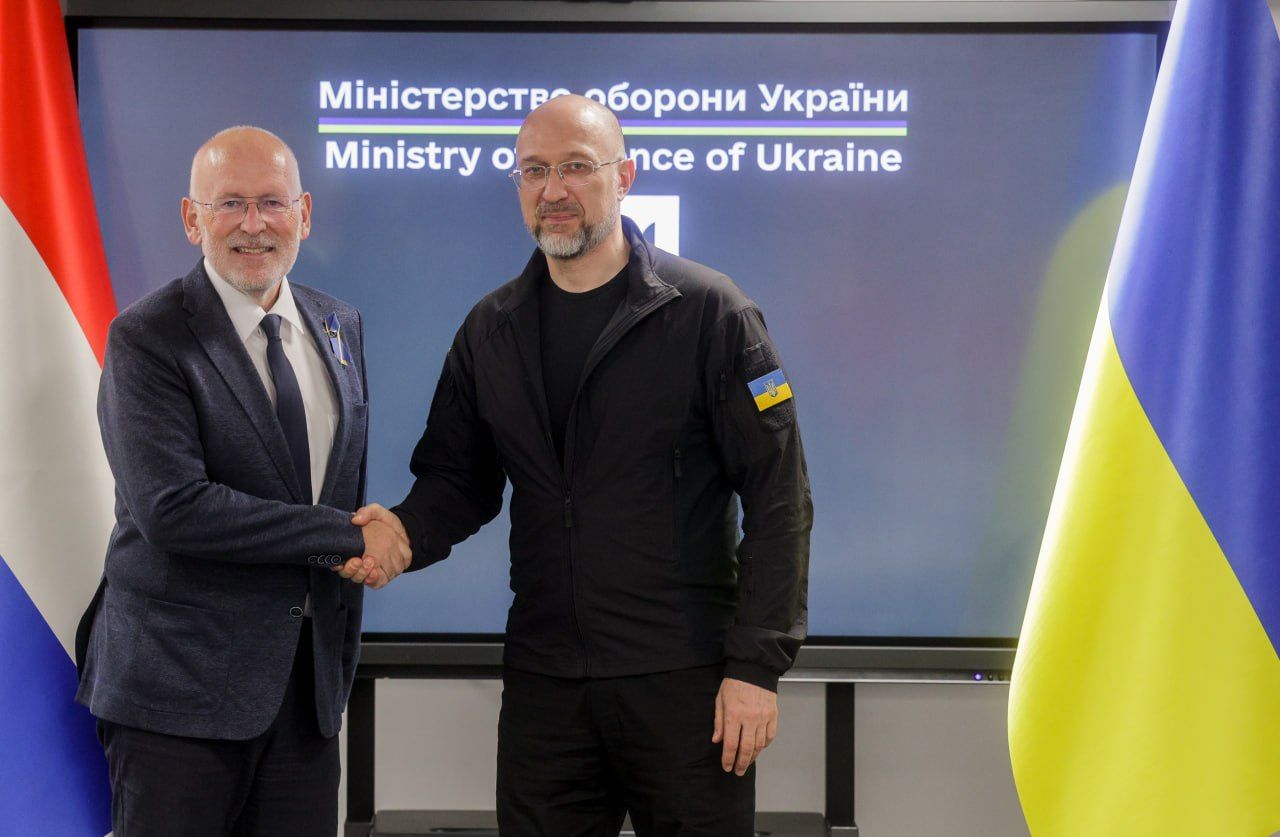 Денис Шмигаль обговорив оборонні пріоритети України з Франсом Тіммермансом