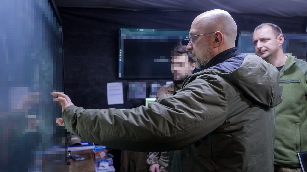 Денис Шмигаль відвідав захисників Харківщини на передовій у Вовчанську