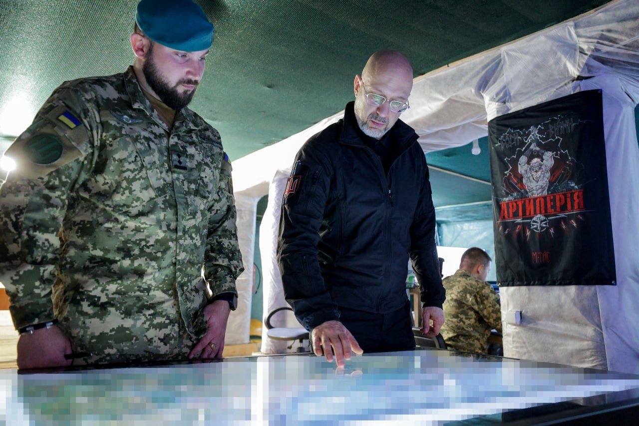 Міністр оборони обговорив безпекову ситуацію на Херсонщині