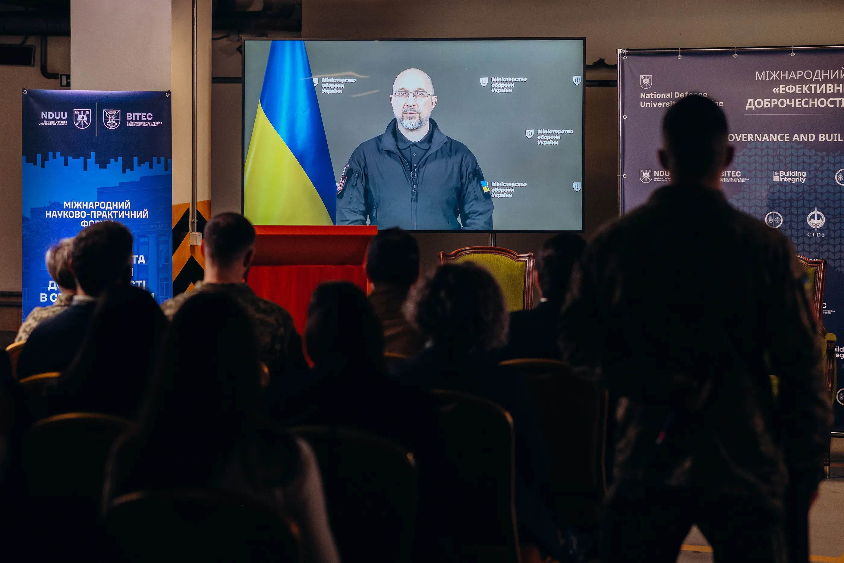 Серед створених інструментів для виявлення потенційних корупційних дій Міністр назвав Реєстр корупційних ризиків, нову Антикорупційну програму МОУ на 2025 – 2026 роки, понад шістсот контрольних заходів, сотні матеріалів, переданих правоохоронним органам