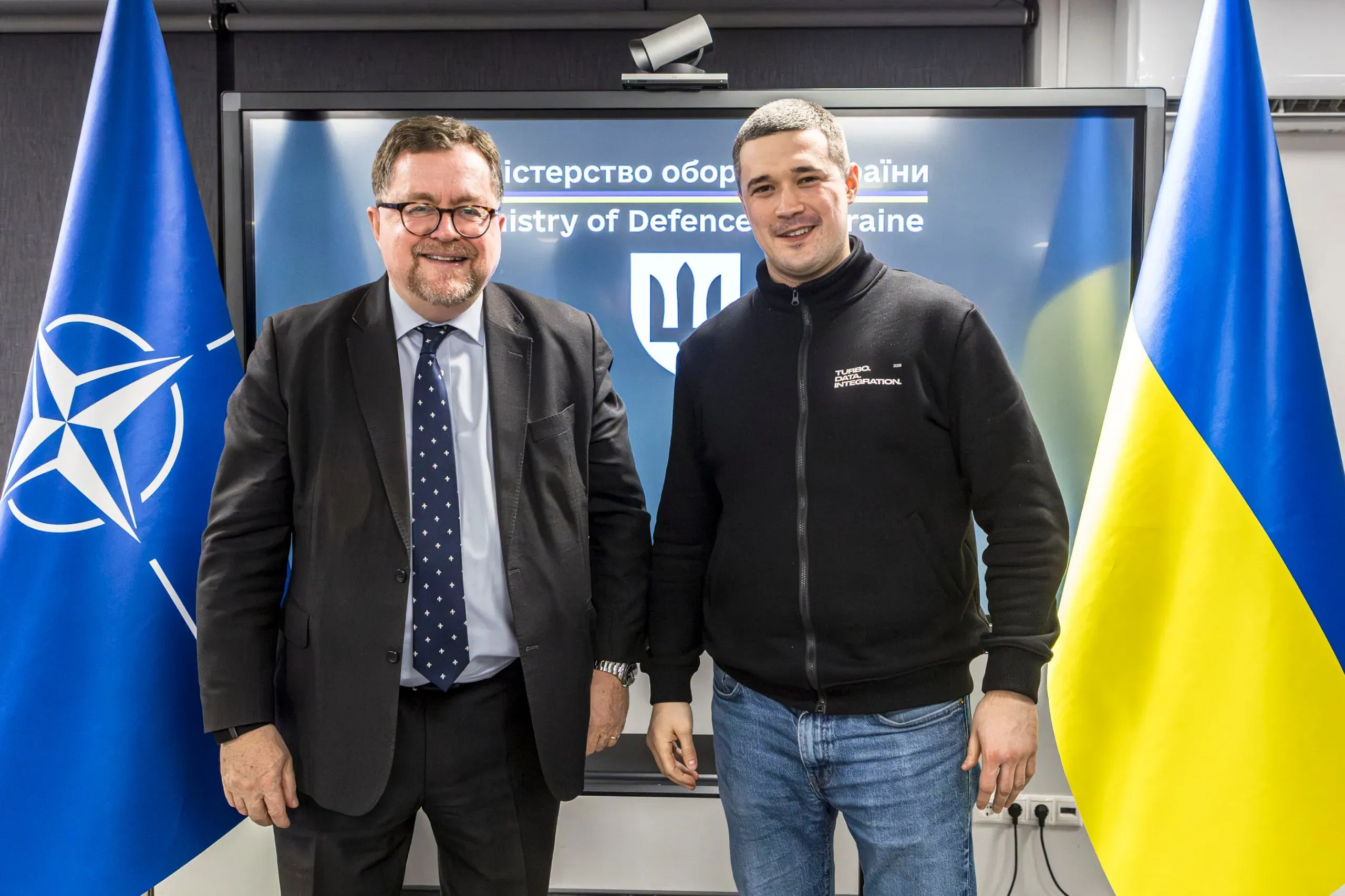 Михайло Федоров та Старший представник НАТО в Україні Патрік Тернер