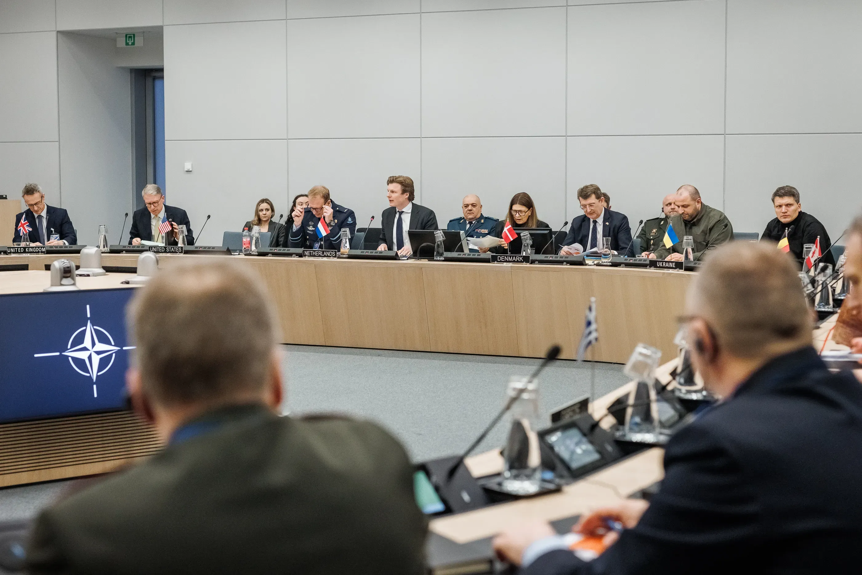 Україні отримає нові бойові літаки протягом 2025 року – Рустем Умєров на засіданні Коаліції Повітряних сил