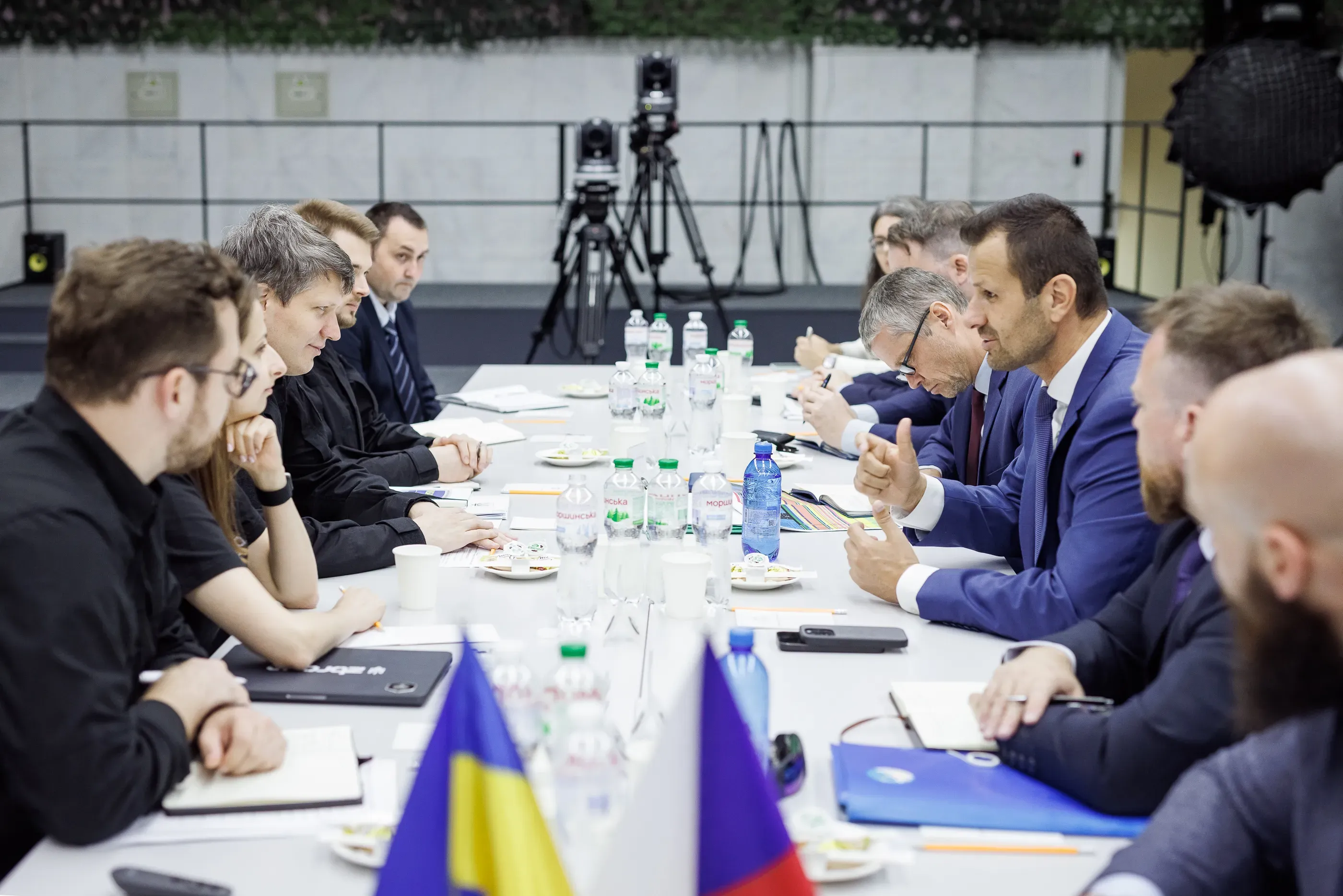 «Чеська ініціатива», дрони, спільні проєкти ОПК: Україна та Чехія обговорили плани співпраці