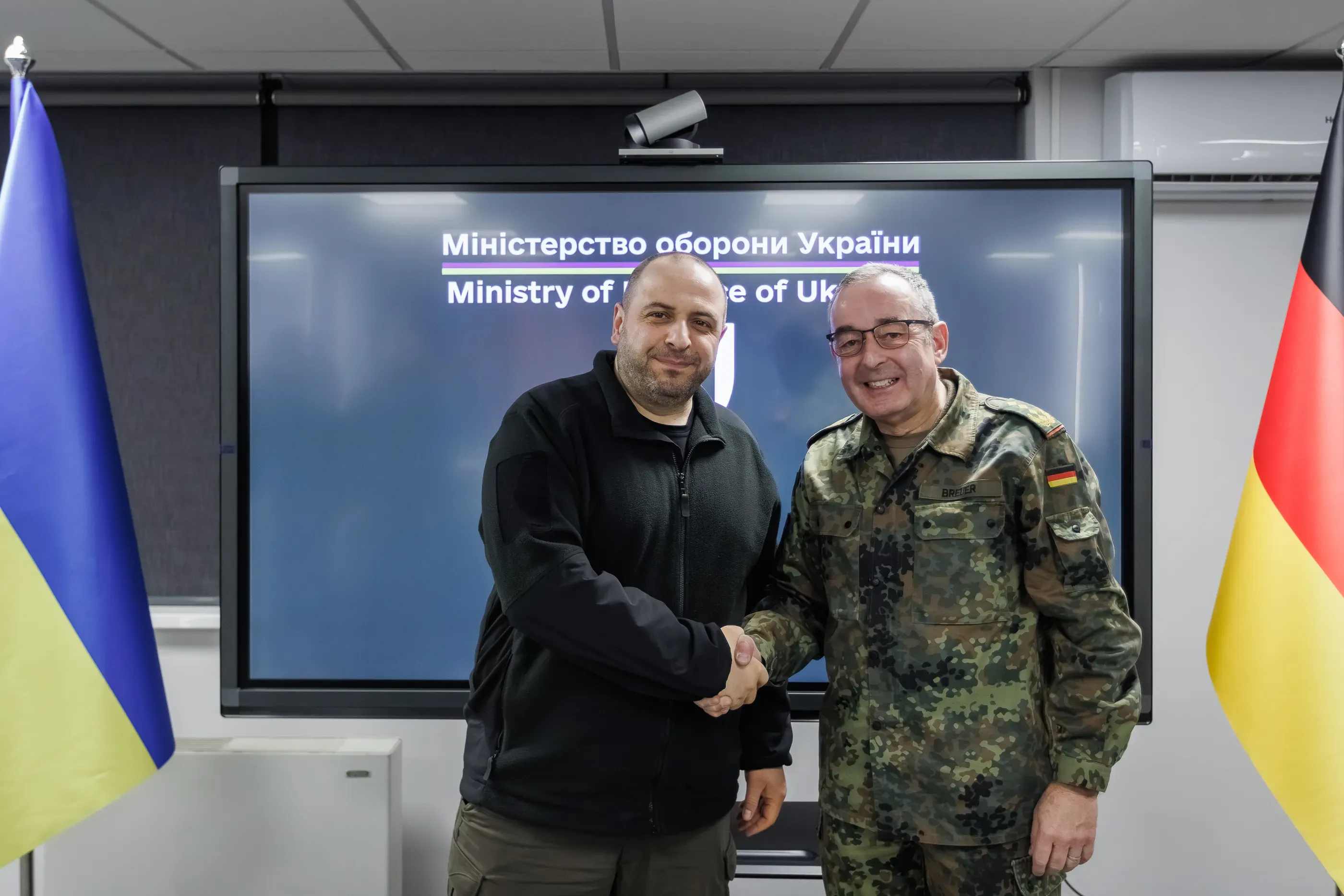 Німеччина – наш надійний партнер: Рустем Умєров провів зустріч із Генеральним інспектором Бундесверу