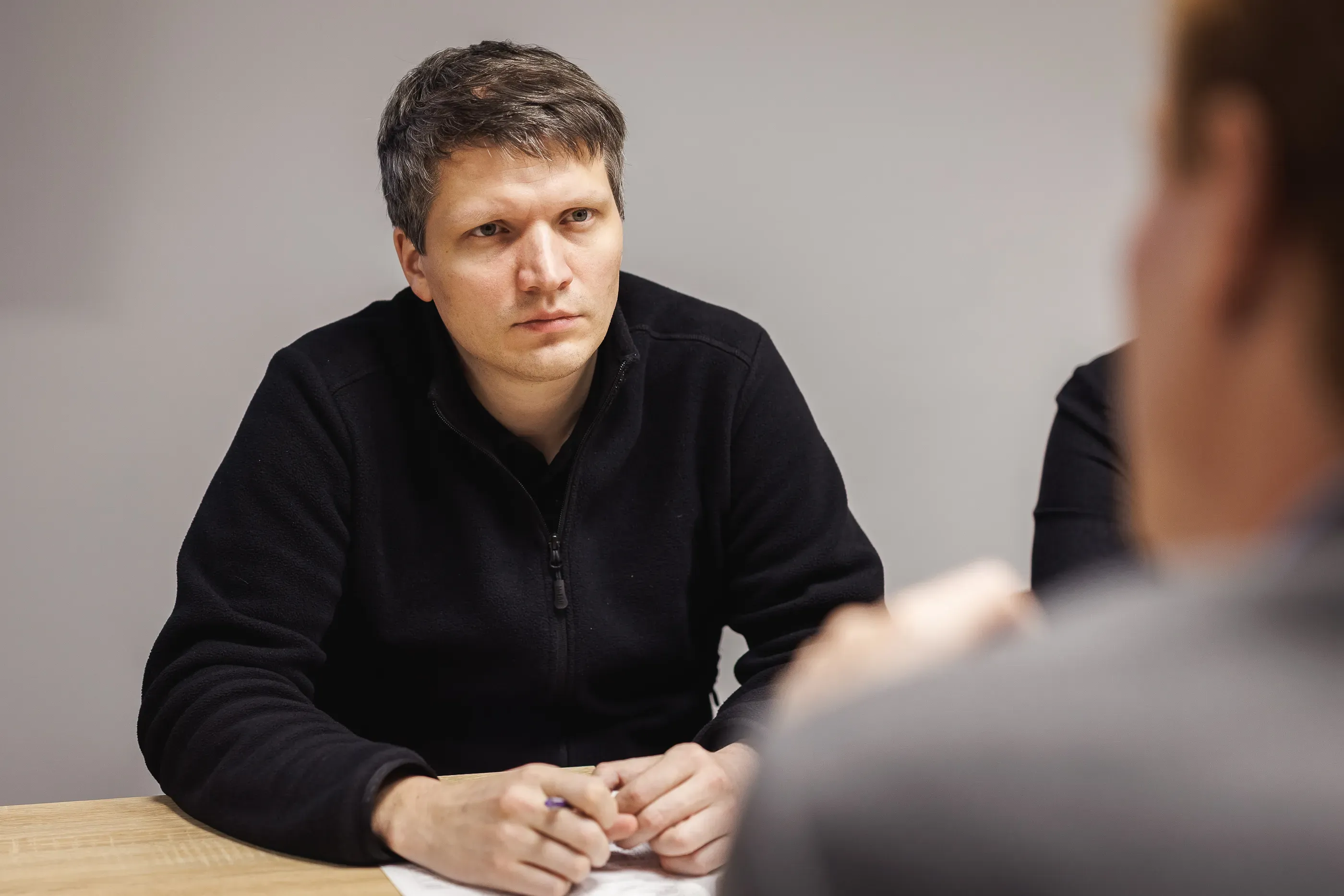 Заступник Міністра оборони України Сергій Боєв під час зустрічі у Києві із бельгійською делегацією