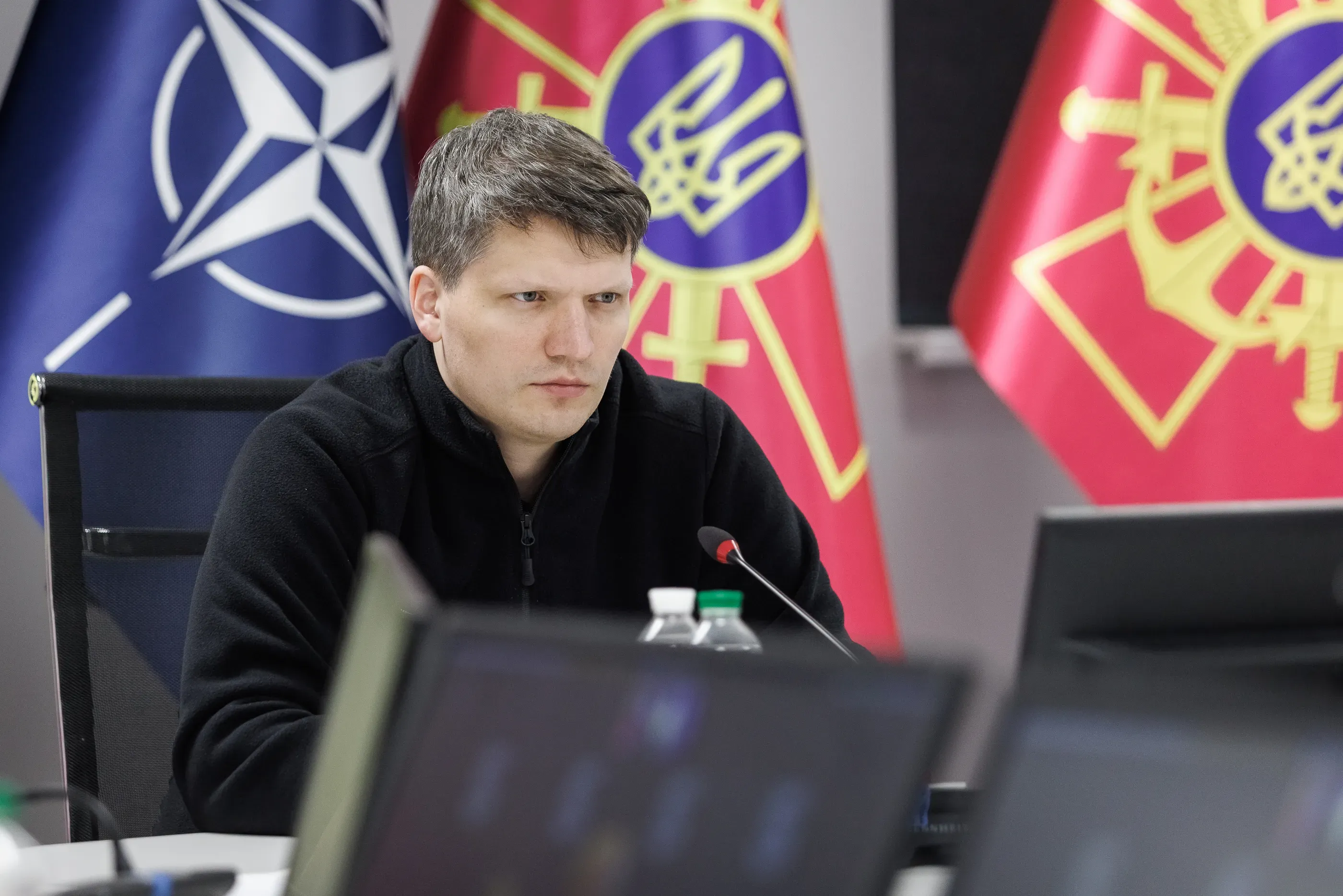 Перший заступник міністра оборони акцентував увагу на пріоритетних потребах України: системи ППО та ПРО, ракети-перехоплювачі, артилерійські боєприпаси, важка бронетехніка та дрони
