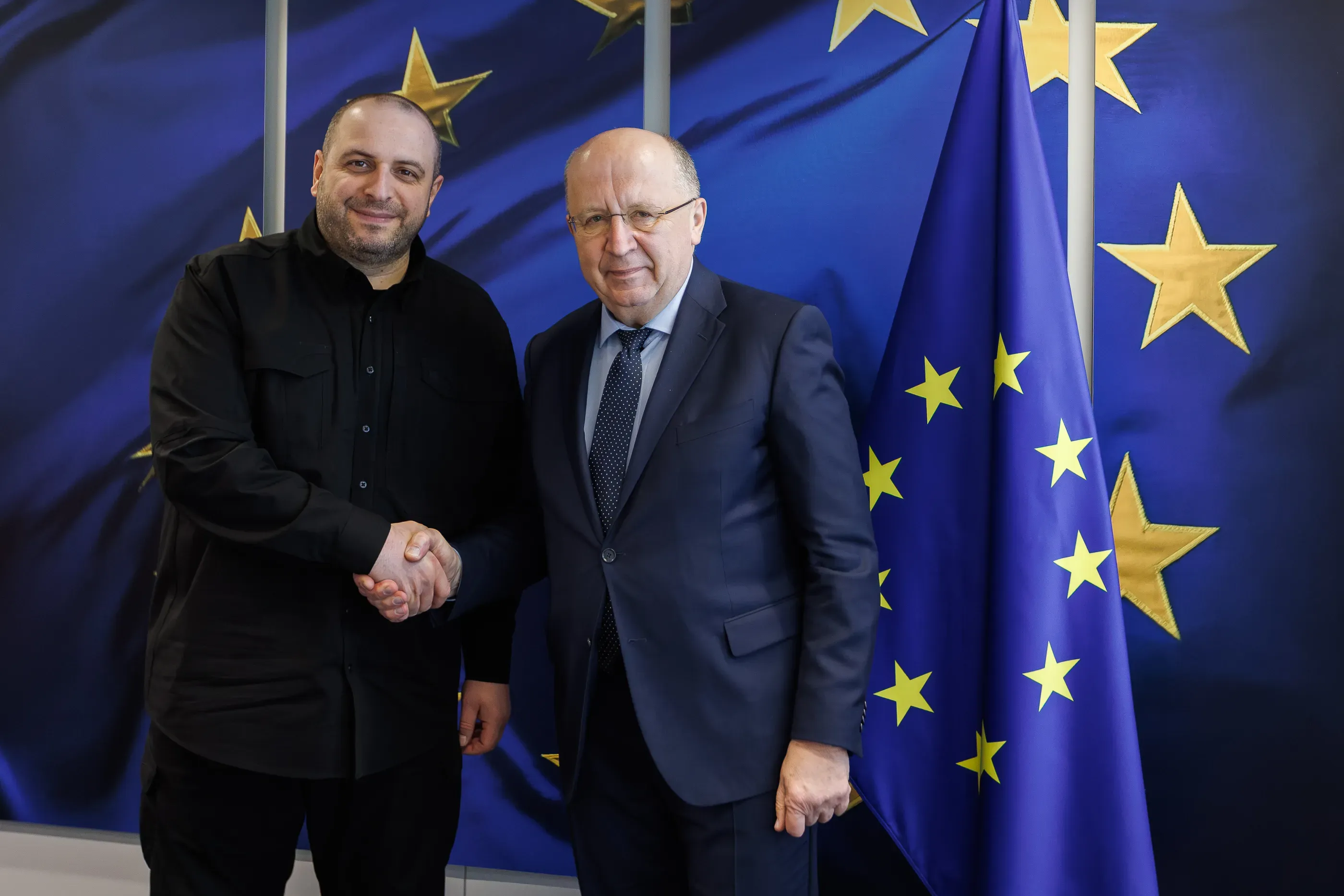 Міністр оборони обговорив з Комісаром ЄС перспективу спільних закупівель у сфері озброєння