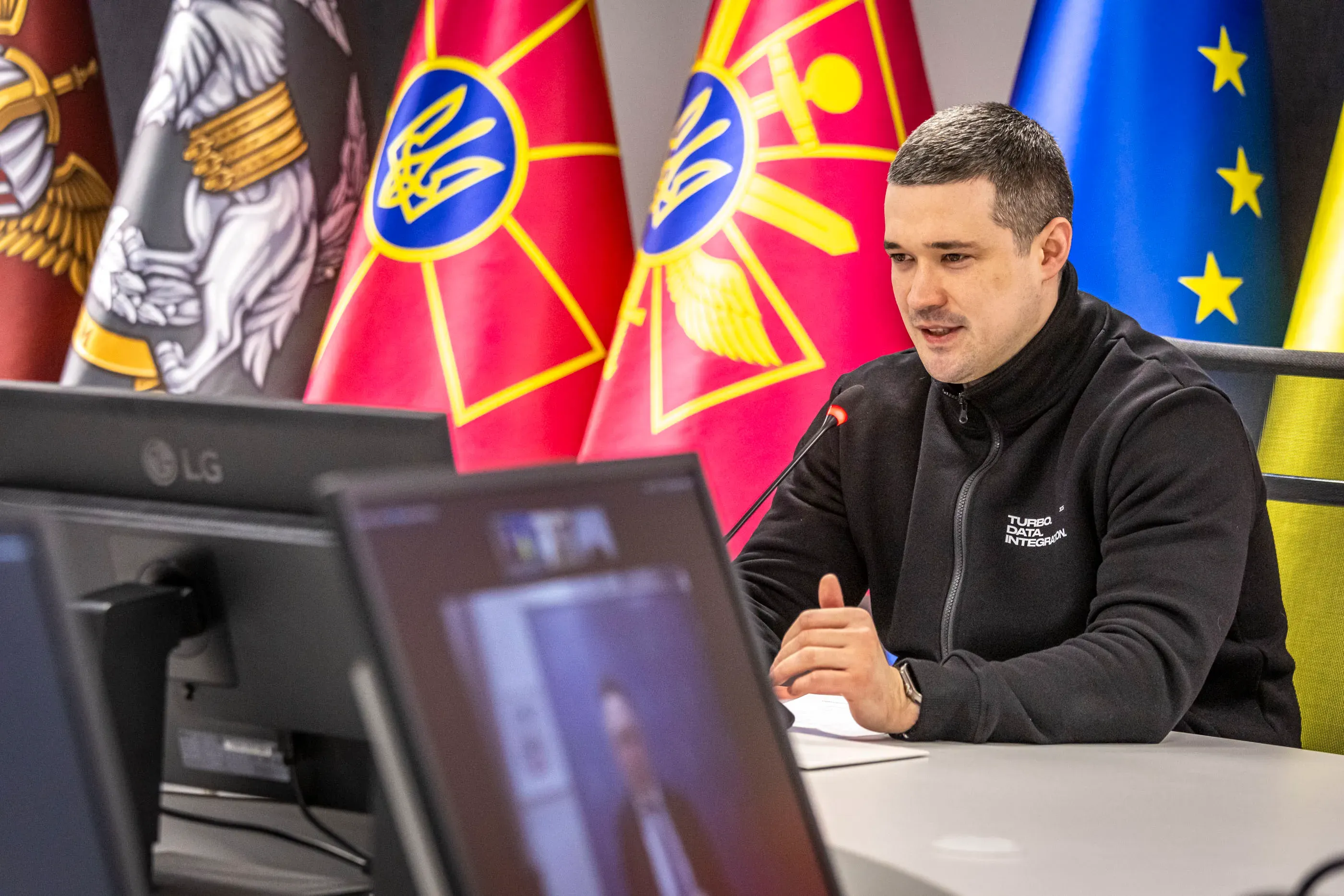 Minister of Defence of Ukraine Mykhailo Fedorov speaking with Minister of Defence of Norway Tore Sandvik