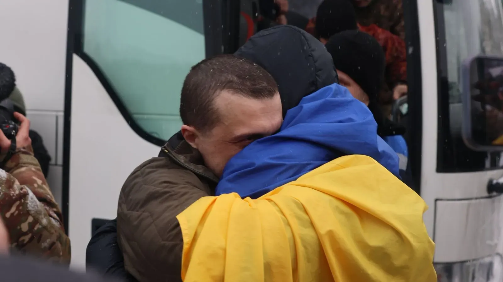 157 Ukrainians return home from captivity, including service members of the Armed Forces of Ukraine, the National Guard of Ukraine, and the State Border Guard Service of Ukraine