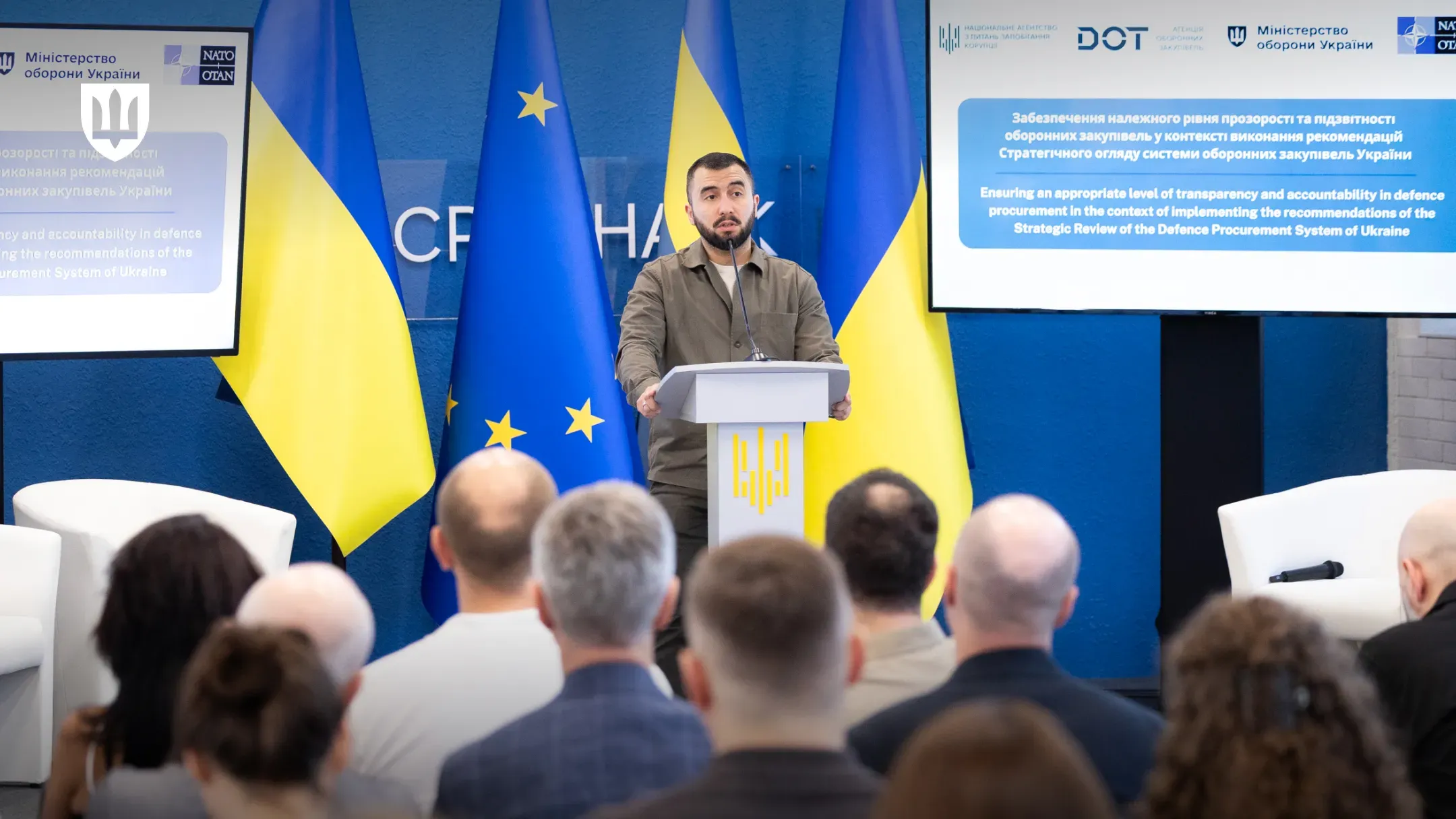 Арсен Жумаділов виступає з промовою