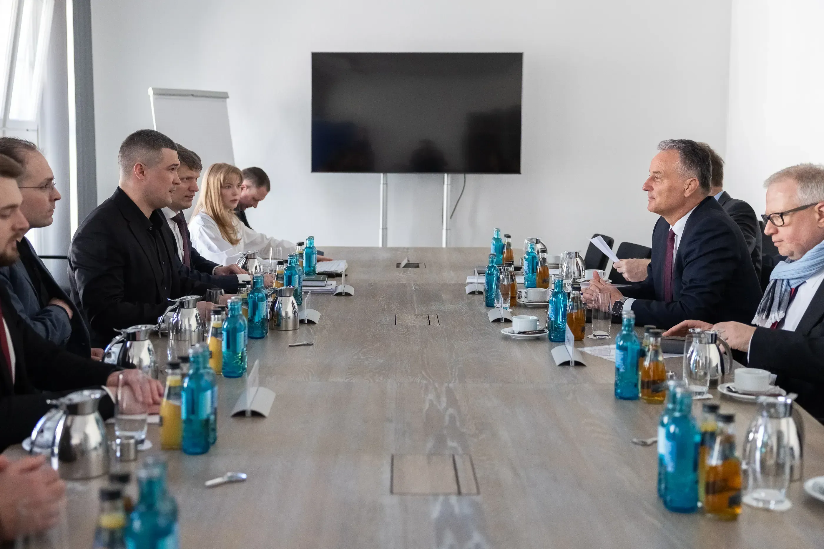 Delegations of the Ministry of Defence of Ukraine and Diehl Defence during a meeting in Berlin