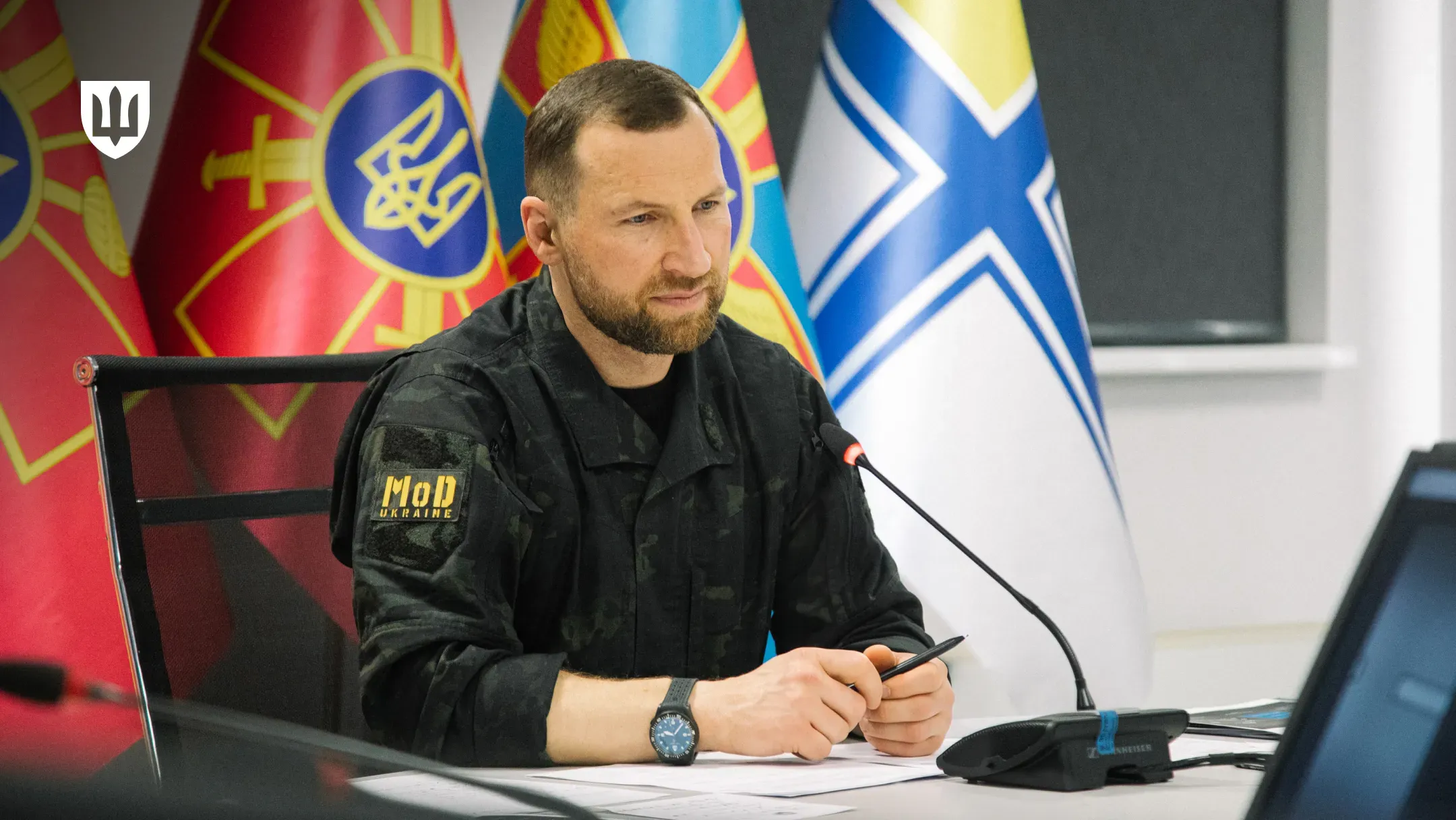Євгеній Хмара під час розмови з Міністром оборони Німеччини Борисом Пісторіусом