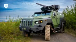 Парк українських бронеавтомобілів поповнили дві новинки класу MRAP