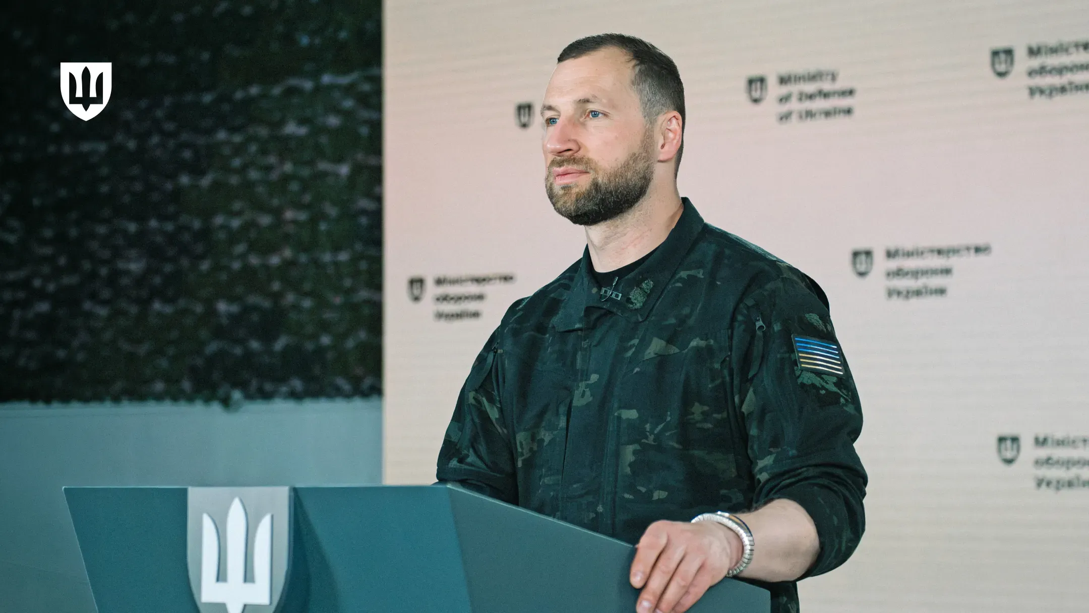 Євгеній Хмара за трибуною