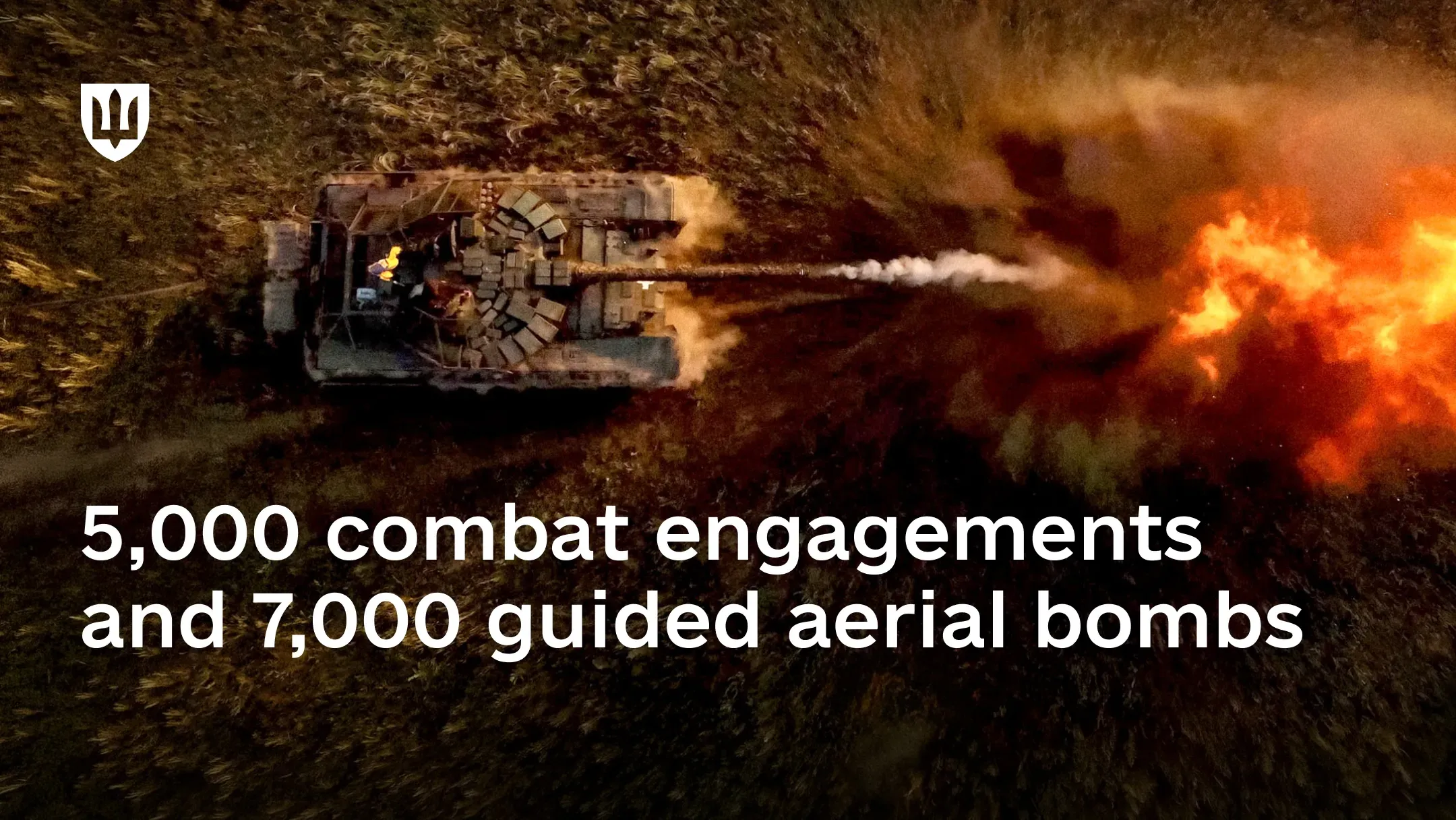 Top-down view of a tank at the moment of firing