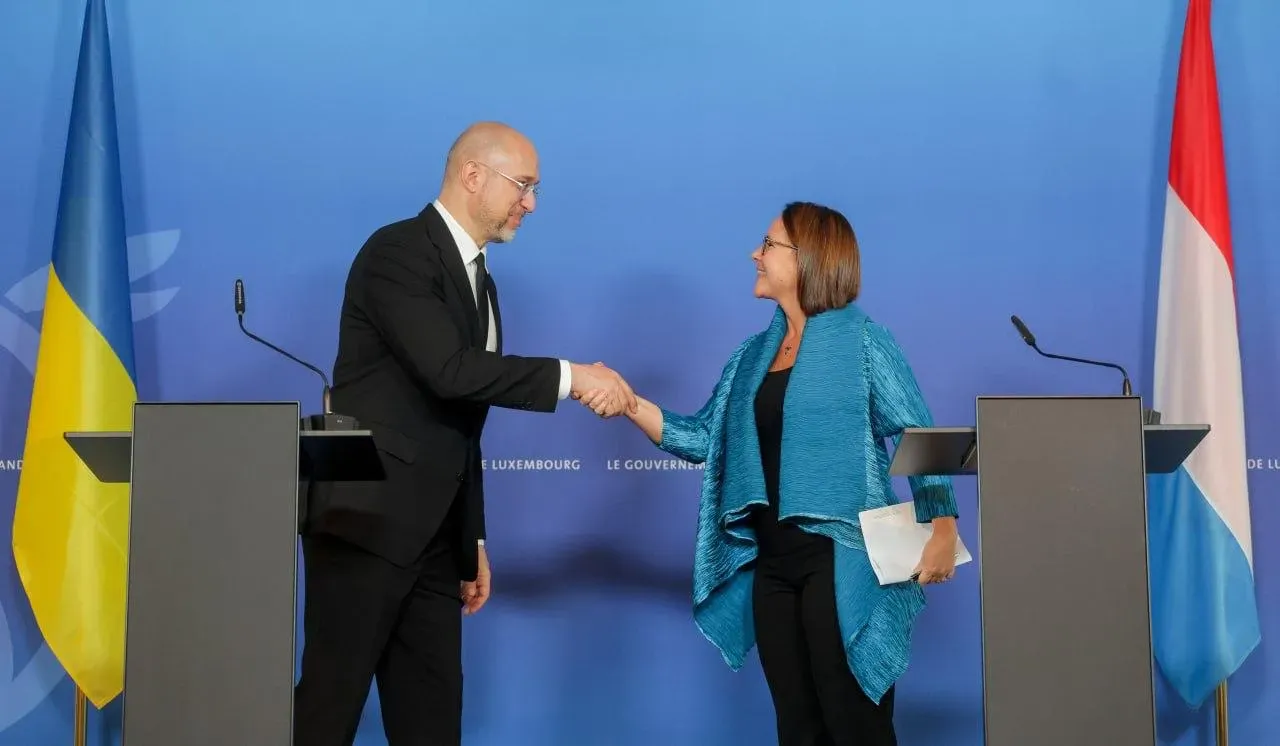 whatsapp-image-2025-10-16-at-21-15-01